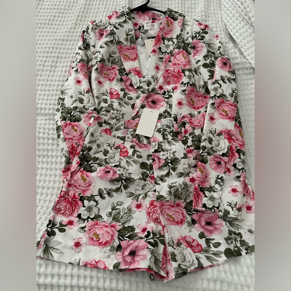 Blossom Beauty Floral Print Blazer S top and M short